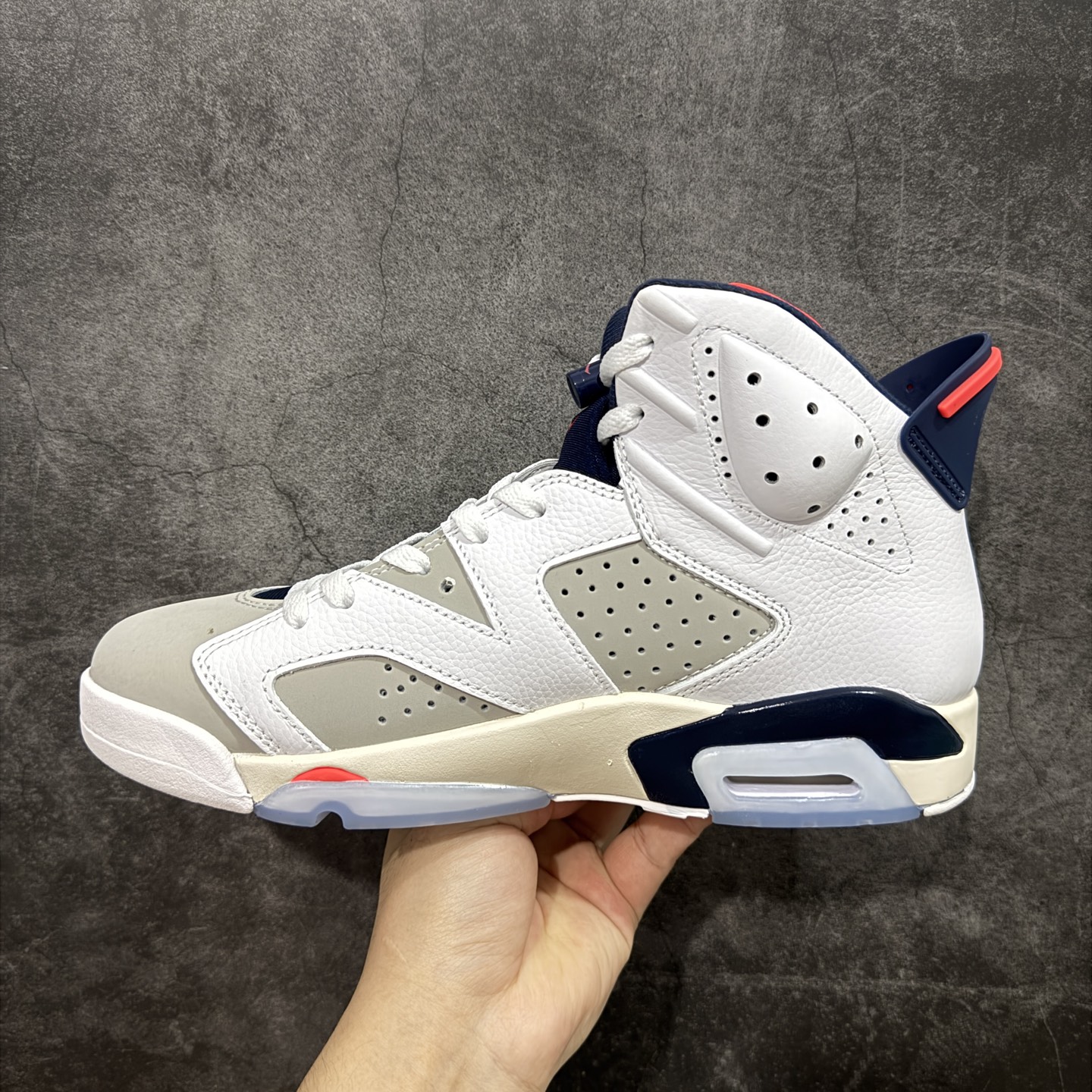 图片[2]-【原厂版本】 Air Jordan 6 Retro \”Tinker\” AJ6 乔6 手稿红外线 384664-104 原楦原纸板 正品既视感十足‼️ 采购原厂皮料 到手可放心比对原鞋 上脚百分百充当正品驾驭 真正原装公司级完美鞋型 一切细节实拍所见所得！纸板中底、钢印 完美版型 一应俱全外贸专供 发国外寄售可稳妥充正操作 尺码：40 40.5 41 42 42.5 43 44 44.5 45 46 47.5-选品中心