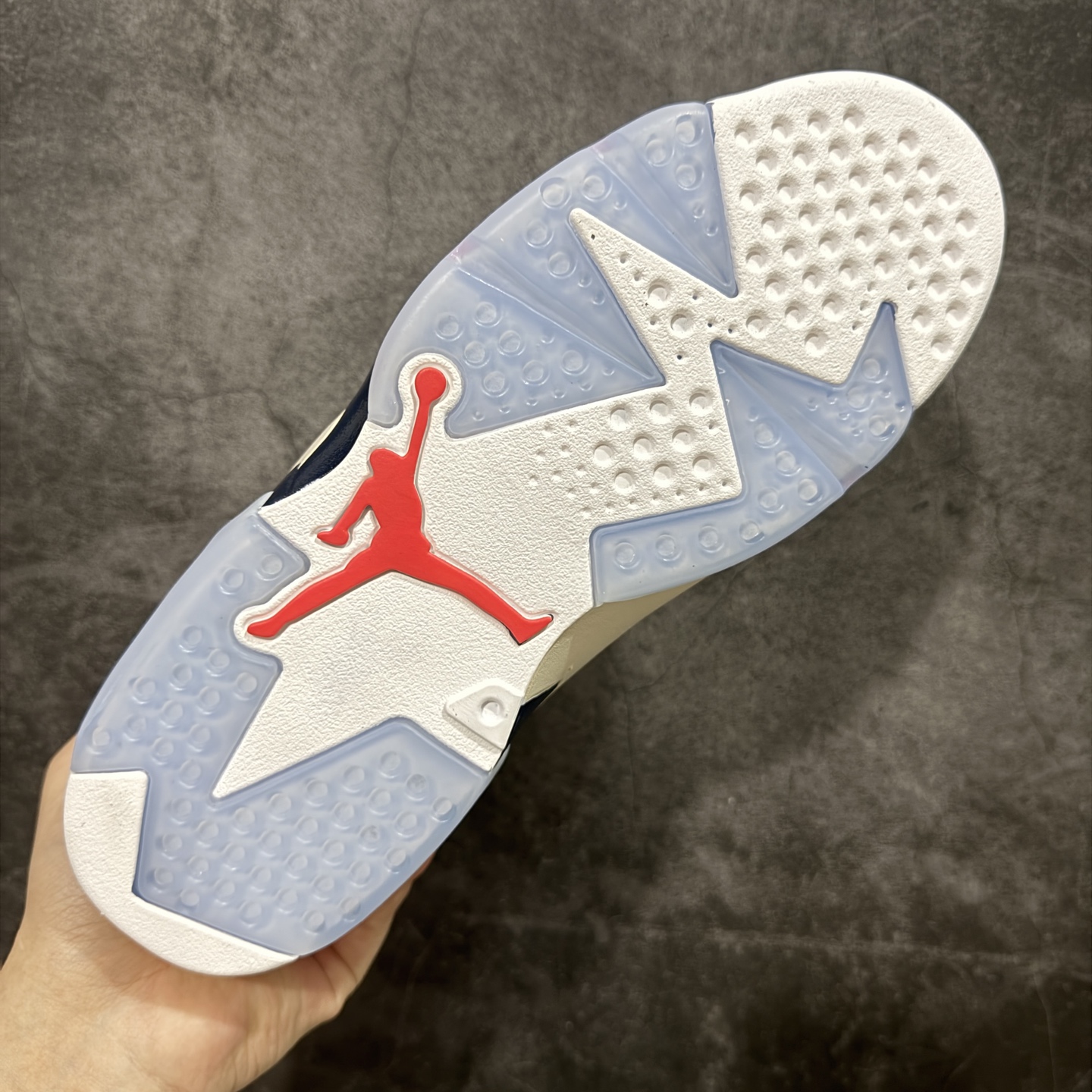 图片[9]-【原厂版本】 Air Jordan 6 Retro \”Tinker\” AJ6 乔6 手稿红外线 384664-104 原楦原纸板 正品既视感十足‼️ 采购原厂皮料 到手可放心比对原鞋 上脚百分百充当正品驾驭 真正原装公司级完美鞋型 一切细节实拍所见所得！纸板中底、钢印 完美版型 一应俱全外贸专供 发国外寄售可稳妥充正操作 尺码：40 40.5 41 42 42.5 43 44 44.5 45 46 47.5-选品中心