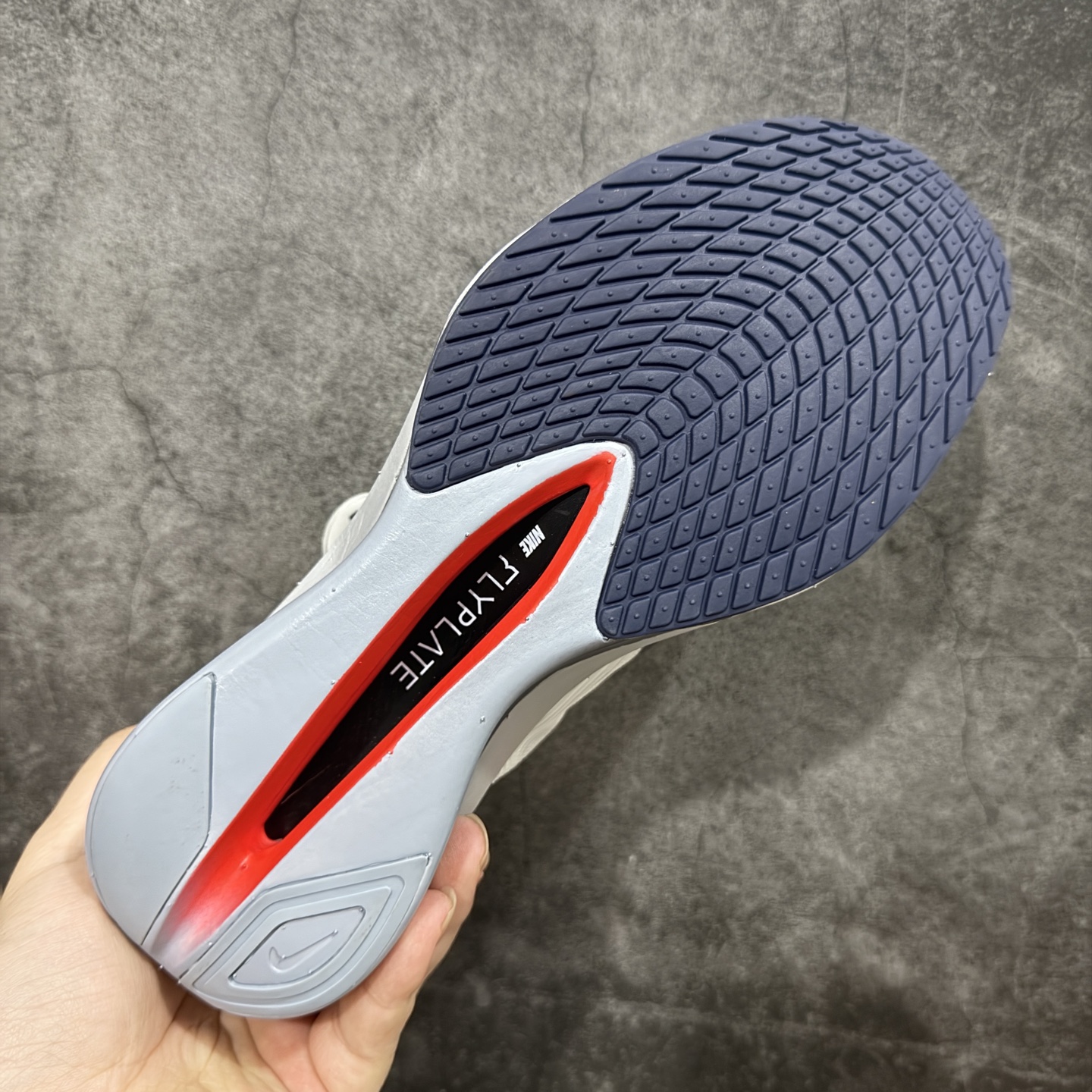 图片[9]-【NO.1版本】Nike ZoomX Vaporfly NEXT%4 减震马拉松跑步鞋 全掌碳纤维 原楦原纸版数据开发 采用同源数据开发Flyknit织物融合TPU丝半透明鞋面材质 中底采用ZoomX泡棉+FlyPlate铲型塑料碳板 外置防滑耐磨大底片 科技扛鼎 再次提升 货号： HF6414-100 尺码： 39 40 40.5 41 42 42.5 43 44 45-选品中心