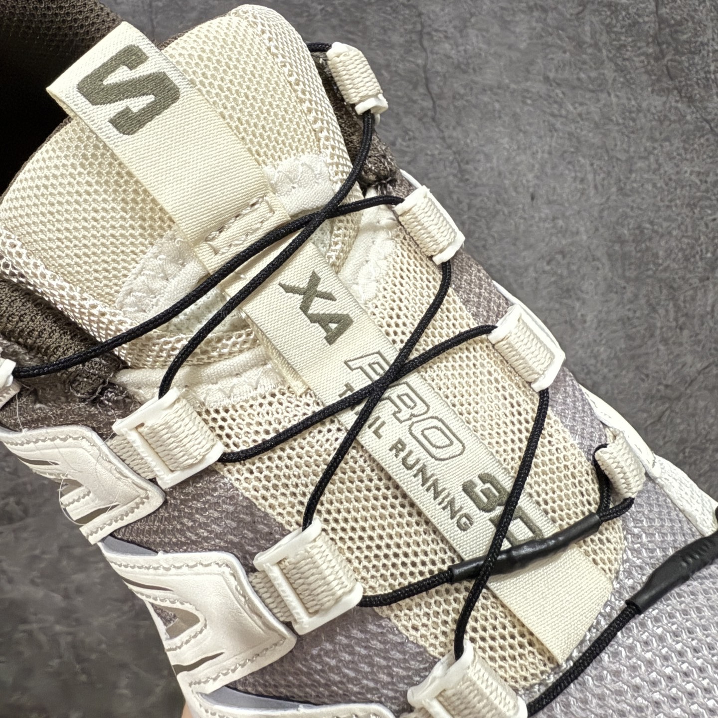  
【纯原版本】SALOMON 萨洛蒙 XA PRO 3D 户外运动 网布减震防滑透气 低帮跑步鞋 男女