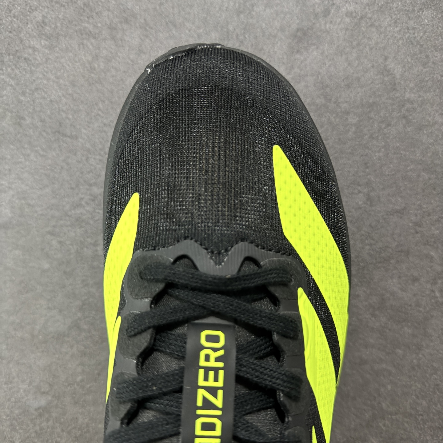 图片[8]-【TD版本】Adidas Adizero Evo SL 阿迪超轻透气缓震跑鞋  #以令人难以置信的138克重量，刷新了跑鞋轻量化的记录，阿迪在材料科学和工艺技术上的深厚积累。  #全新鞋款采用Lightweight Upper材料，让穿着者几乎能够体验到一种\”裸足\”的感觉  货号：JR3420 尺码：36 36.5 37 38 38.5 39 40 40.5 41 42 42.5 43 44 44.5 45-选品中心