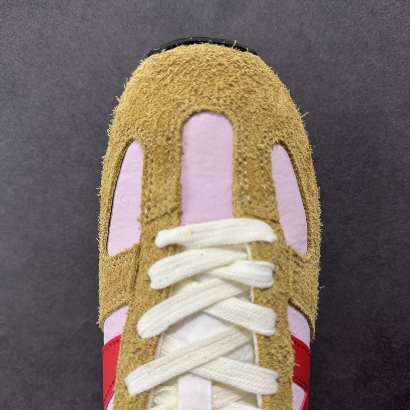 图片[8]-【K版】New Balance NB 471 系列 鞋款特别附赠两双带有品牌标识的限定配色鞋带，在色彩的变换间激发更多造型灵感 New Balance 471鞋款的诞生，不仅承载着New Balance对复古薄底跑鞋的创意诠释，更延续了品牌对经典设计的传承与致敬。 货号： U471AC 尺码：36-45-选品中心