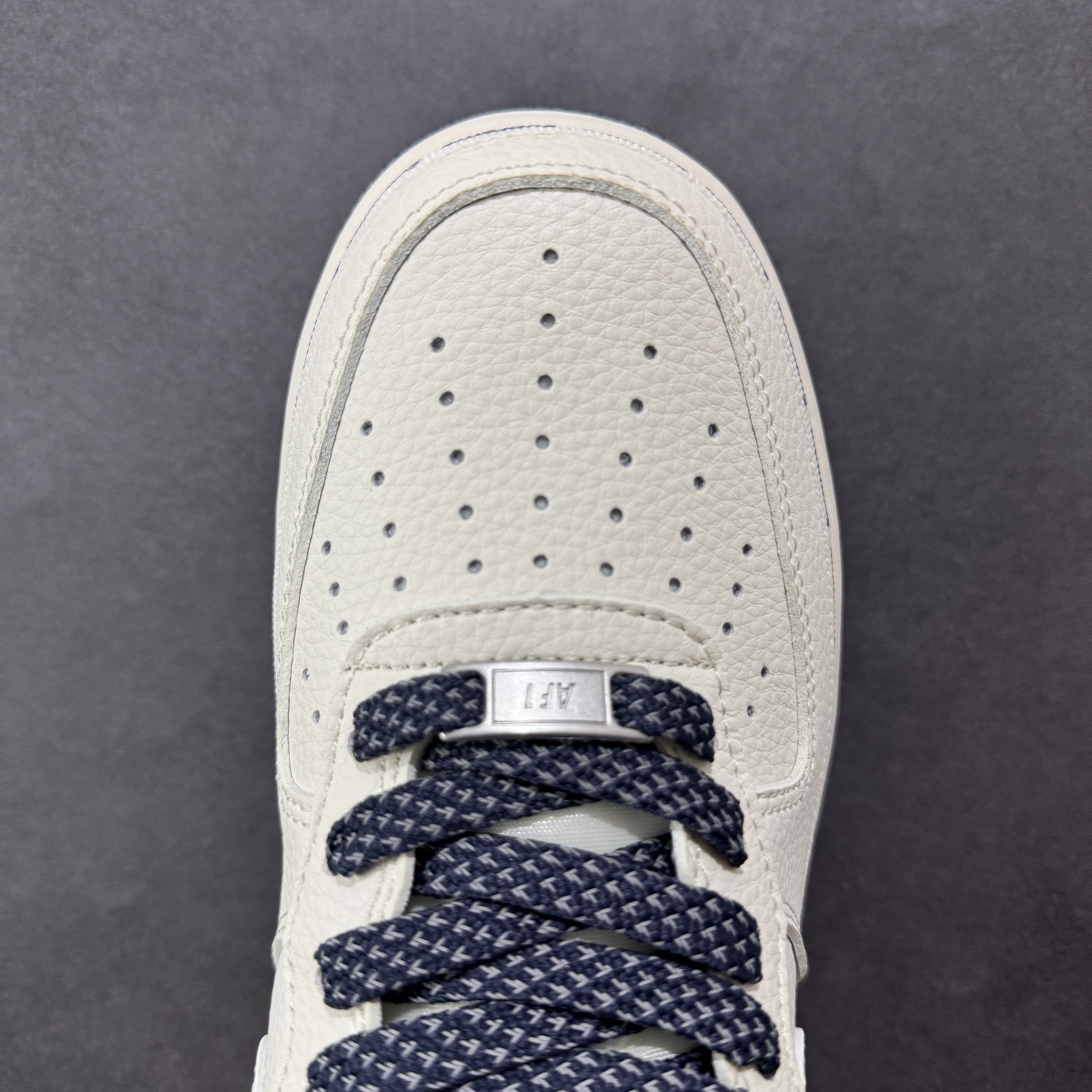 图片[8]-【定制版】海外限量发售！公司级NIke Air Force 1 \’07 Low “Supreme联名——米蓝弹幕”空军一号 低帮 运动鞋 休闲鞋 折边针车 工艺难度大 原楦头原纸板 原装鞋盒 定制五金配件 内置全掌气垫 原厂鞋底 货号：XX3168-203 尺码：36 36.5 37.5 38 38.5 39 40 40.5 41 42 42.5 43 44 44.5 45-选品中心