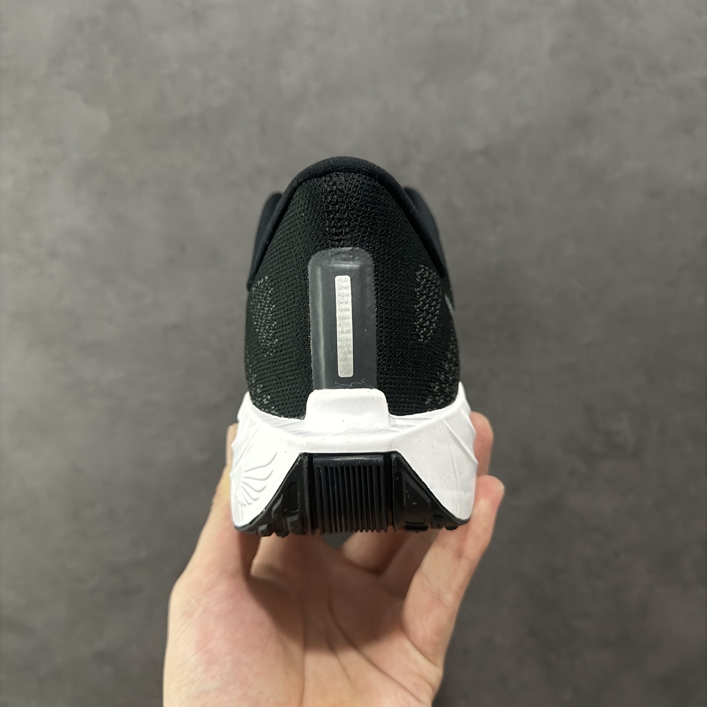 图片[4]-【公司级】Nike Air Zoom Pegasus Plus 耐克飞马加强版系列低帮马拉松休闲运动慢跑鞋 升级原楦原纸版数据开发 采用弹性 Flyknit 飞织鞋面材质 内里嵌入定型海绵 全掌型 ZoomX 泡绵中底 外置防滑耐磨橡胶底片 货号：FQ7262-002 尺码：36 36.5 37.5 38 38.5 39 40 40.5 41 42 42.5 43 44 45-选品中心