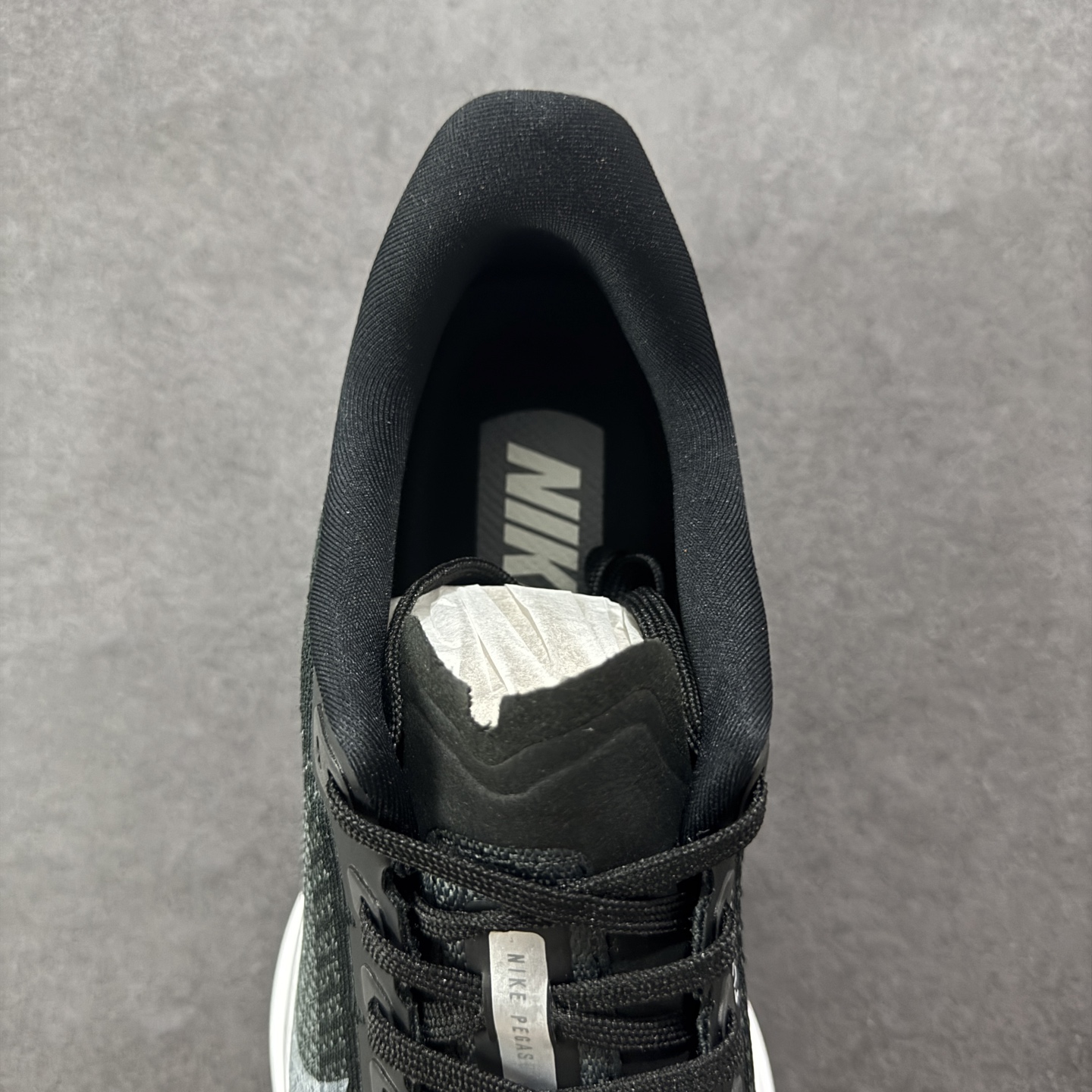 图片[7]-【公司级】Nike Air Zoom Pegasus Plus 耐克飞马加强版系列低帮马拉松休闲运动慢跑鞋 升级原楦原纸版数据开发 采用弹性 Flyknit 飞织鞋面材质 内里嵌入定型海绵 全掌型 ZoomX 泡绵中底 外置防滑耐磨橡胶底片 货号：FQ7262-002 尺码：36 36.5 37.5 38 38.5 39 40 40.5 41 42 42.5 43 44 45-选品中心