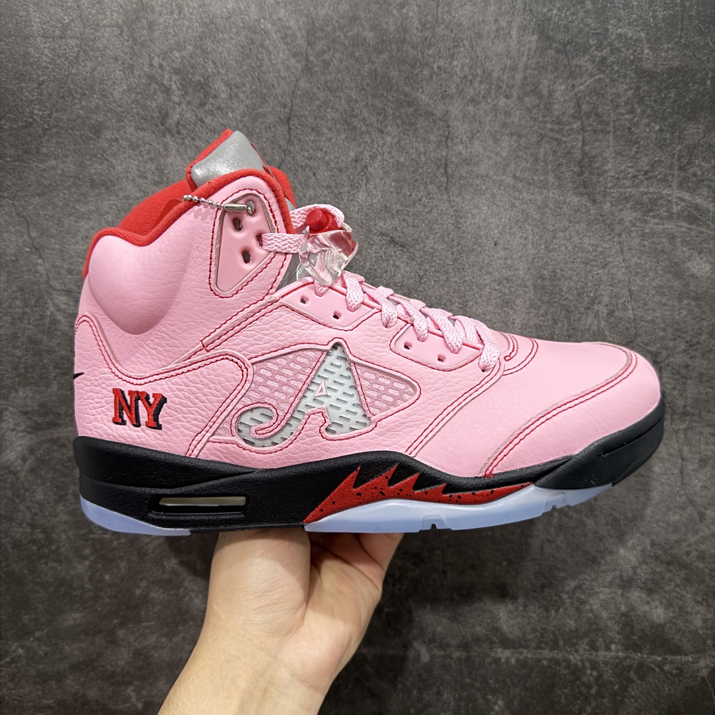 
【纯原】Awake NY x Air Jordan AJ5 联名北极粉 DV4982-600 
SZ原