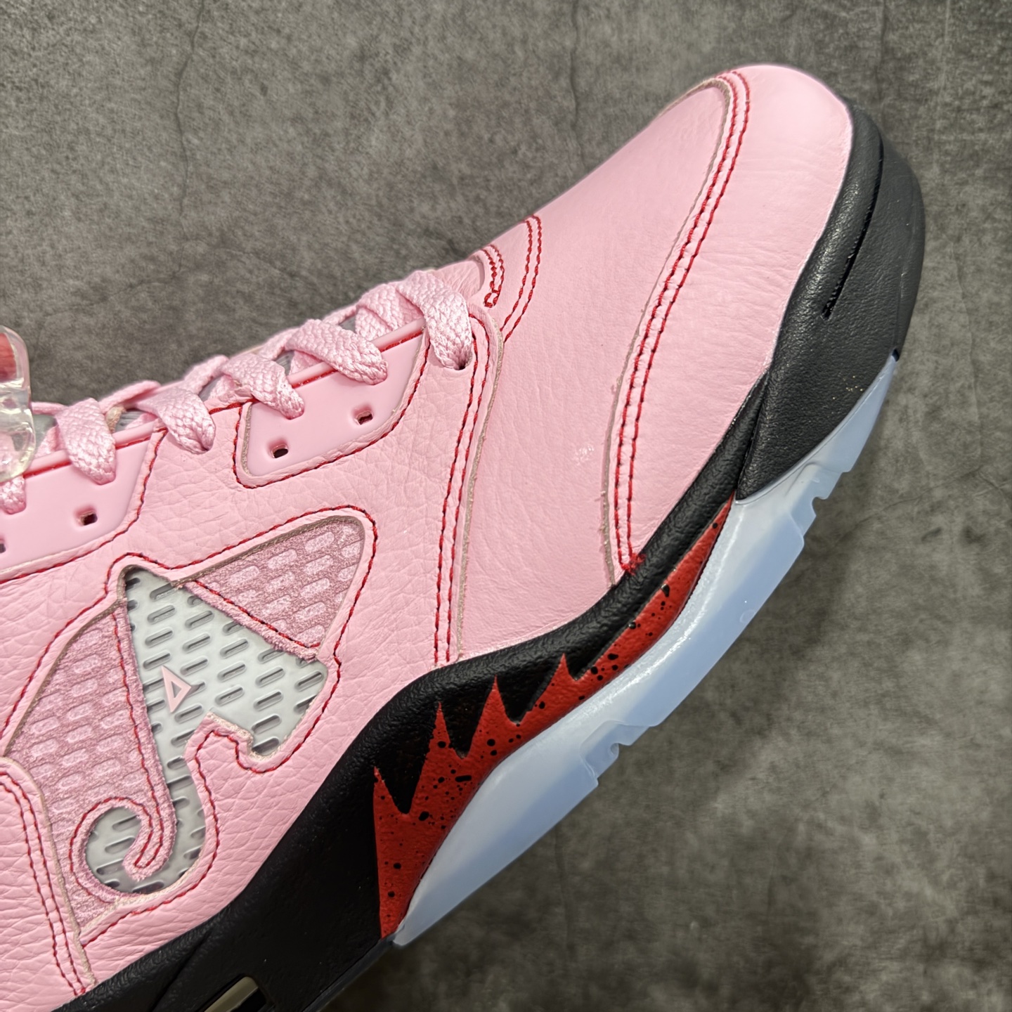 
【纯原】Awake NY x Air Jordan AJ5 联名北极粉 DV4982-600 
SZ原