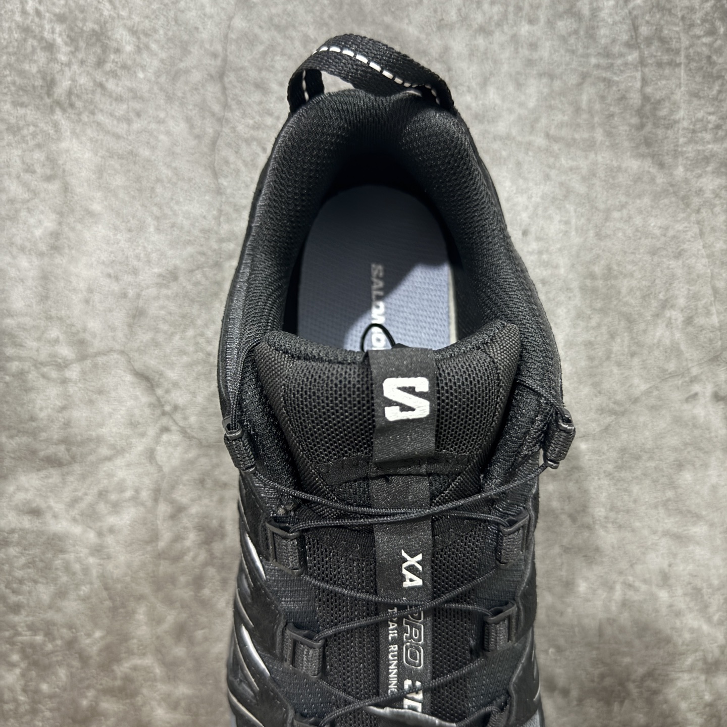 
SALOMON 萨洛蒙 XA PRO 3D 户外运动 网布减震防滑透气 低帮跑步鞋 男女同款 黑色乌木