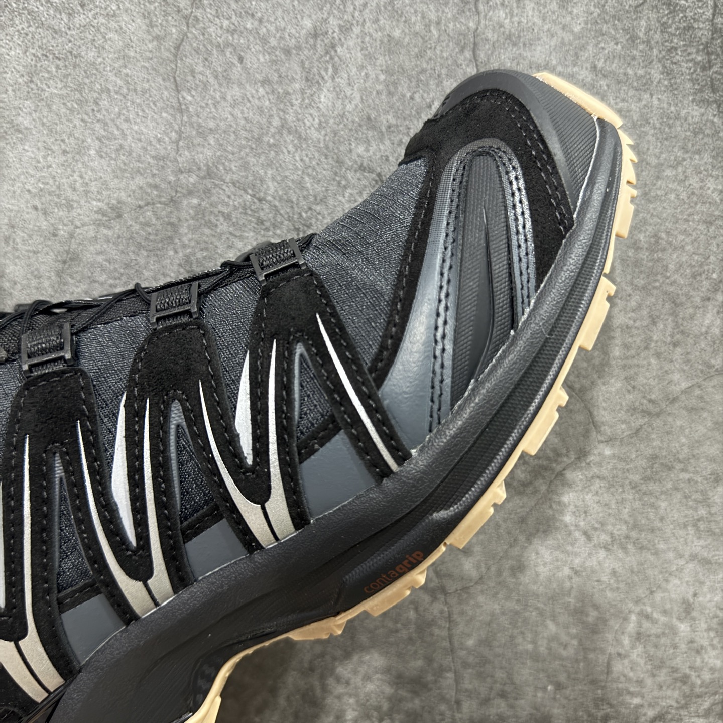 
SALOMON 萨洛蒙 XA PRO 3D 户外运动 网布减震防滑透气 低帮跑步鞋 男女同款 黑色乌木