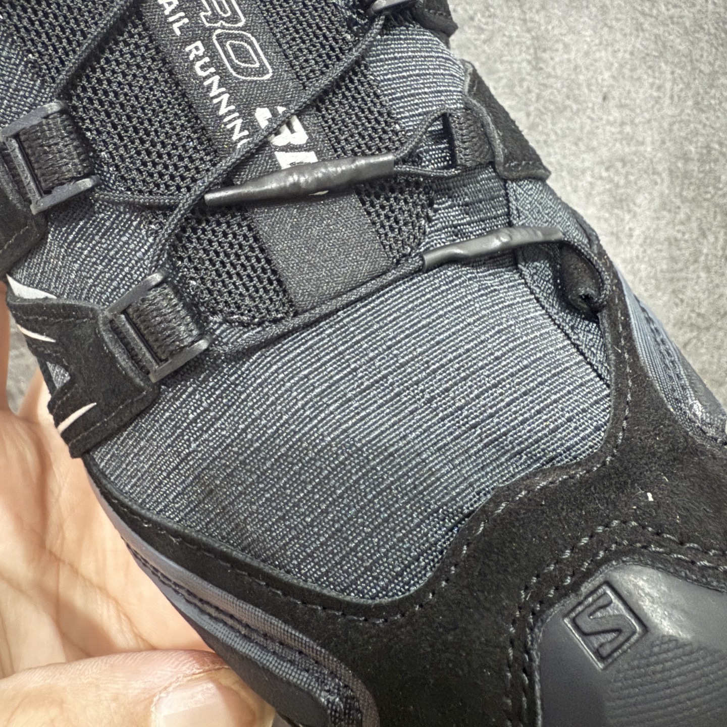 SALOMON 萨洛蒙 XA PRO 3D 户外运动 网布减震防滑透气 低帮跑步鞋 男女同款 黑色乌木