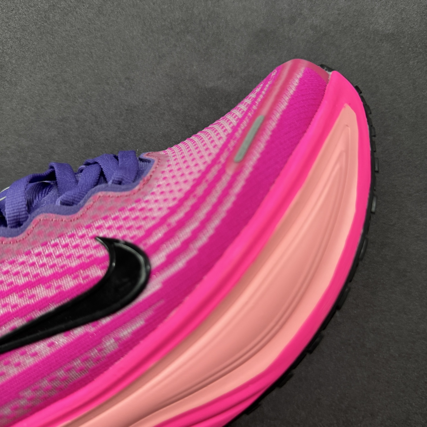 图片[5]-【公司级】Nike VOMERO PLUS轻盈跑鞋 公司级顶级版本 Nike VOMERO 18 舒适百搭防滑耐磨 低帮 休闲跑步鞋男女同款 货号：HV8154 400 尺码：36 37.5 38 39 40-选品中心