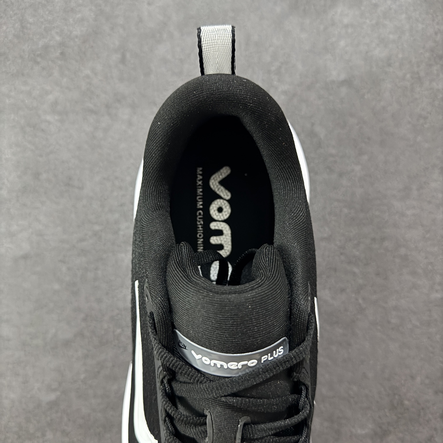 图片[7]-【公司级】Nike VOMERO PLUS轻盈跑鞋 公司级顶级版本 Nike VOMERO 18 舒适百搭防滑耐磨 低帮 休闲跑步鞋男女同款 货号：HV8150-002 尺码：36 37.5 38 39 40 41 42 43 44 45-选品中心