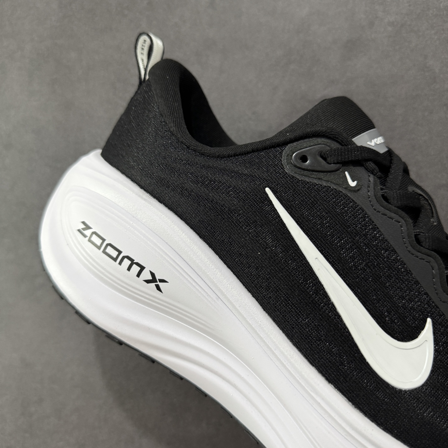 图片[6]-【公司级】Nike VOMERO PLUS轻盈跑鞋 公司级顶级版本 Nike VOMERO 18 舒适百搭防滑耐磨 低帮 休闲跑步鞋男女同款 货号：HV8150-002 尺码：36 37.5 38 39 40 41 42 43 44 45-选品中心