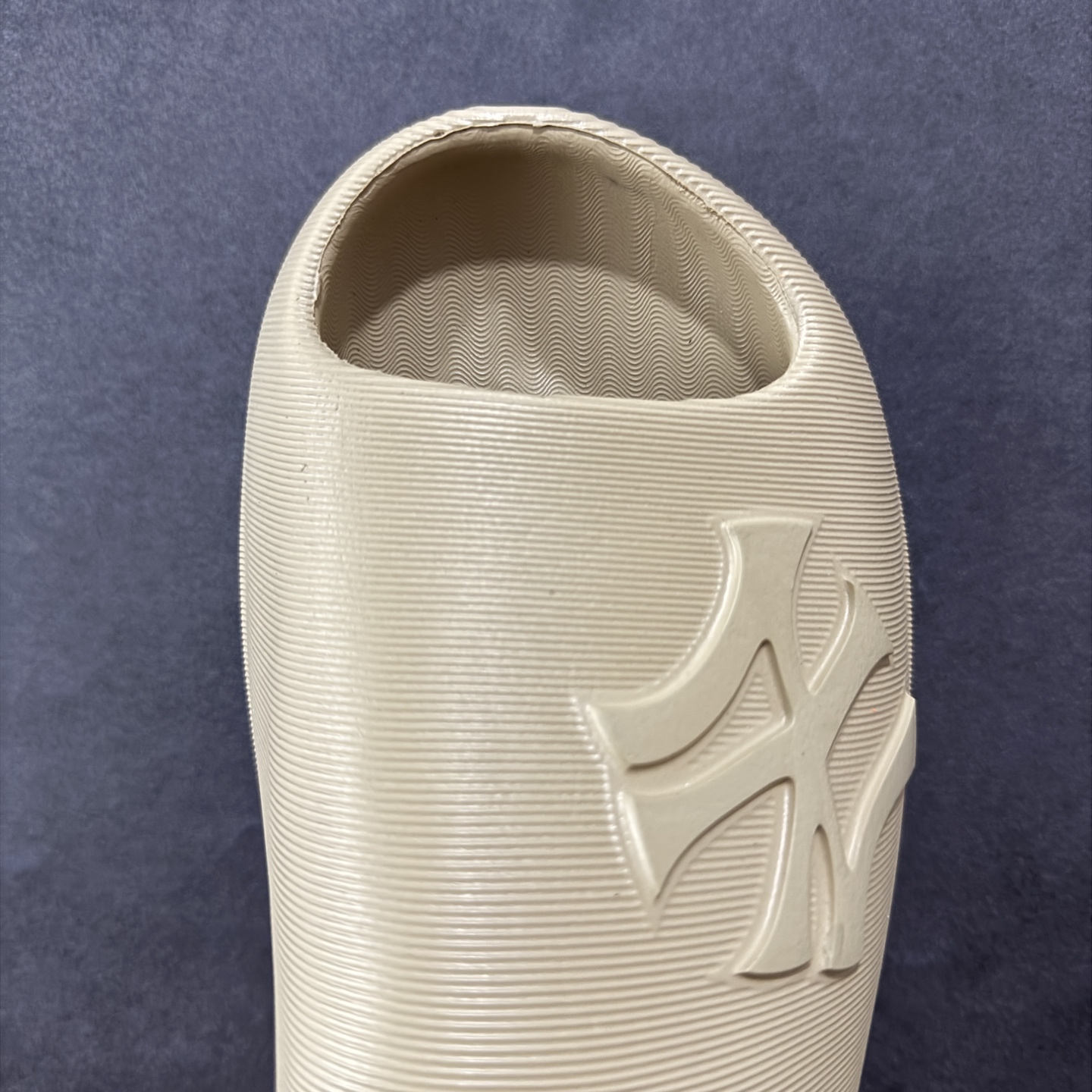 图片[8]-【公司级】新款MLB情侣拖鞋男女NY厚底增高一字拖凉鞋运动沙滩鞋白色 尺码： 35-45-选品中心