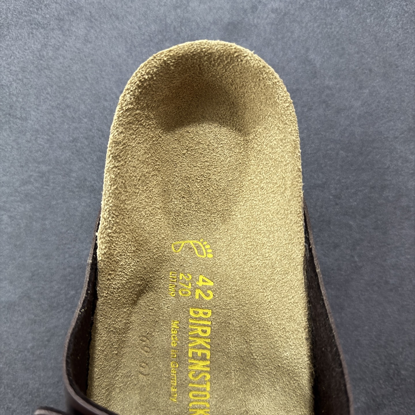图片[7]-【广东纯原版】博肯 Birkenstock 三字拖鞋 广东原产#德国百年知名鞋履品牌·博肯Birkenstock 勃肯#采用质地柔软牛皮绒面材质#中底搭载缓震软木橡胶 其特有的鞋床设计，贴合脚面穿着舒适 Birkenstock Milano中性软木鞋底经典款式，非常好搭，鞋底结实耐磨，适合夏天。 尺码：35-45(偏大一码)-选品中心