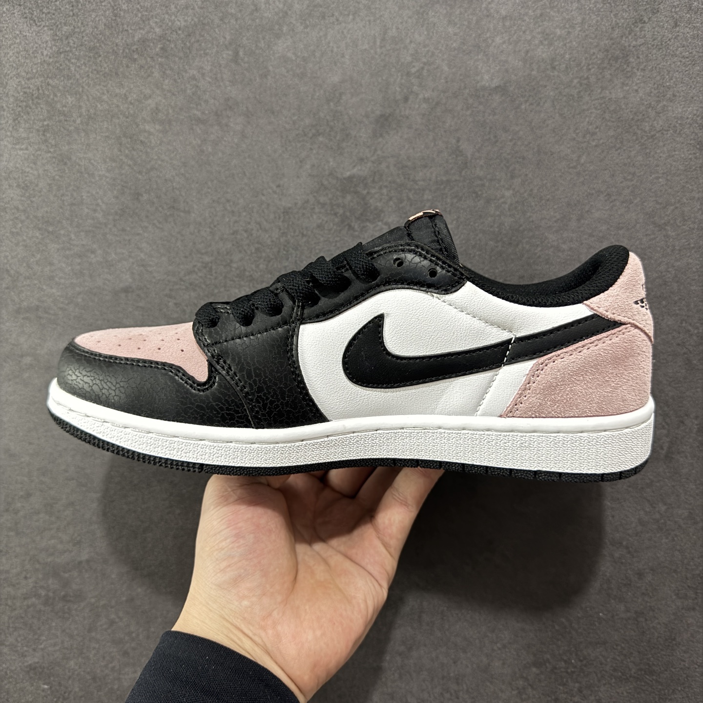 图片[2]-【GQ福利版】Air Jordan AJ1 Low 低帮系列 618活动首选 官方1：1 复刻 拒绝diy 头层材料 原味版型 欢迎对比市面知名版本 尺码：36/46-选品中心