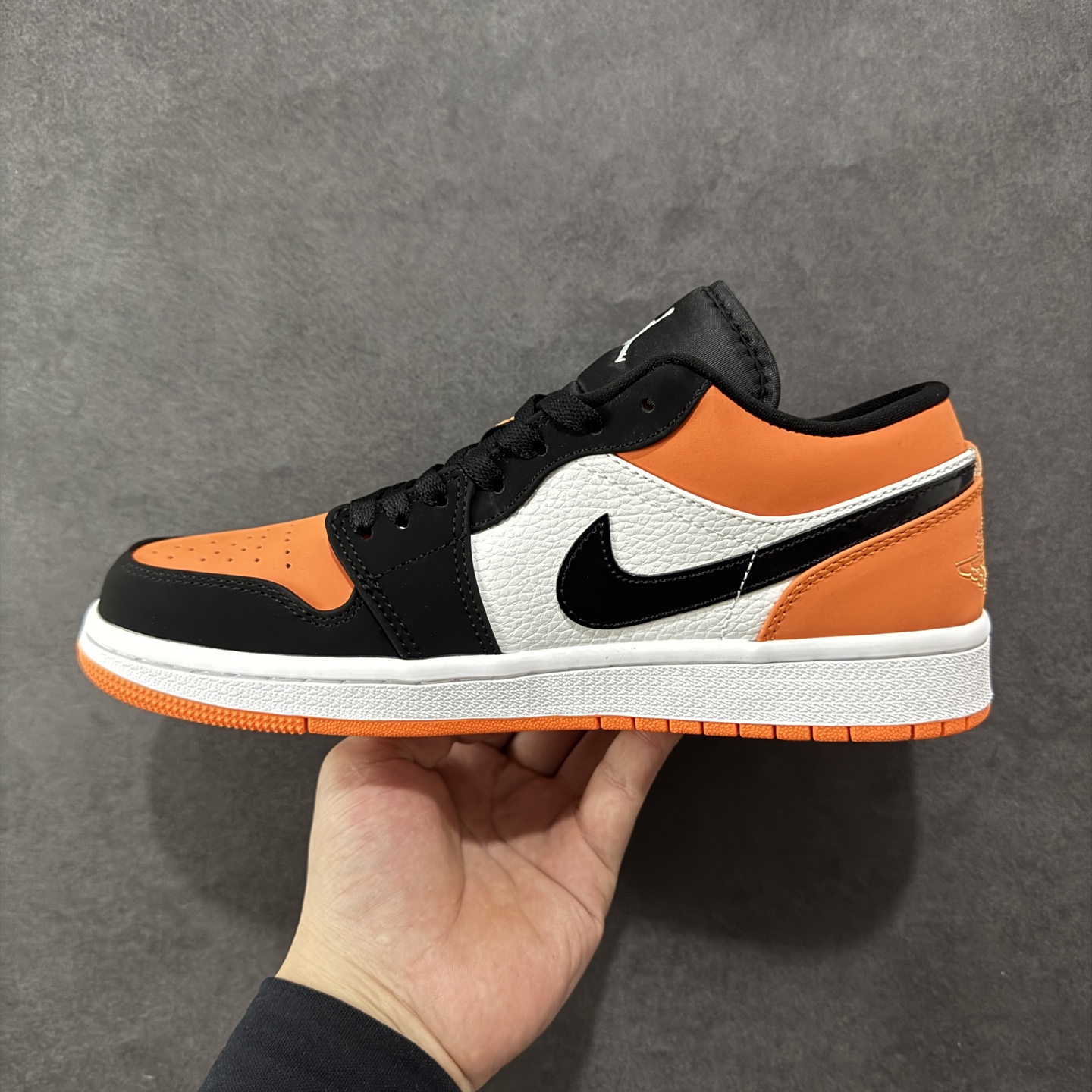 图片[2]-【GQ福利版】Air Jordan AJ1 Low 低帮系列 618活动首选 官方1：1 复刻 拒绝diy 头层材料 原味版型 欢迎对比市面知名版本 尺码：36/46-选品中心