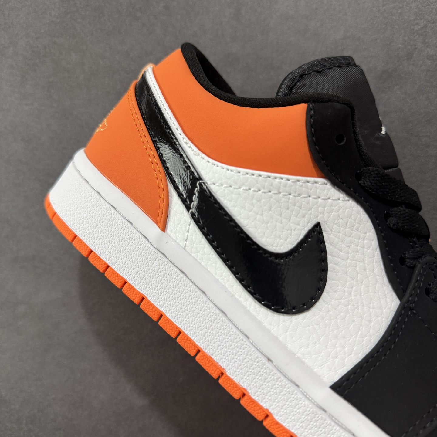 图片[6]-【GQ福利版】Air Jordan AJ1 Low 低帮系列 618活动首选 官方1：1 复刻 拒绝diy 头层材料 原味版型 欢迎对比市面知名版本 尺码：36/46-选品中心