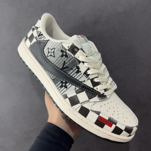 【定制版】Travis Scott x Fragment Design x Air Jordan 1
