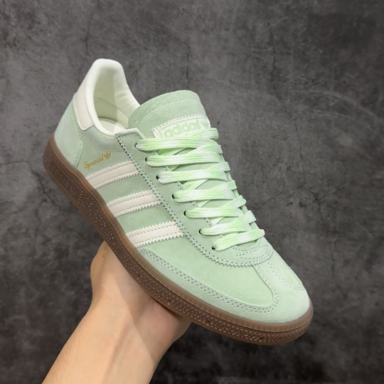【纯原】Adidas Handball Spezial 阿迪达斯经典款牛皮复古休闲板鞋 绿白生胶 KI5