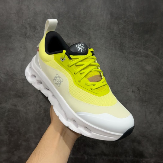 【纯原】ON昂跑 x Loewe 罗意威联名二代系列原版开发 原材料打造 还原真实脚感鞋底非常软弹 跑步