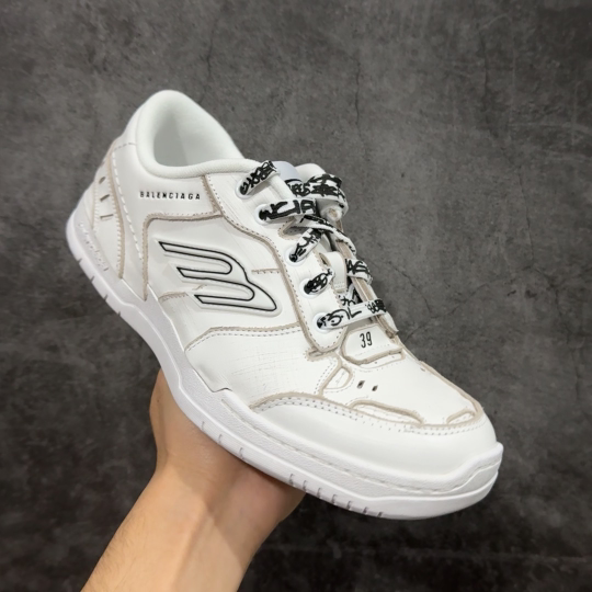 【纯原】Balenciag 巴黎世家18代 最新Hamptons系列 情侣款 破损 做旧 休闲 运动鞋 