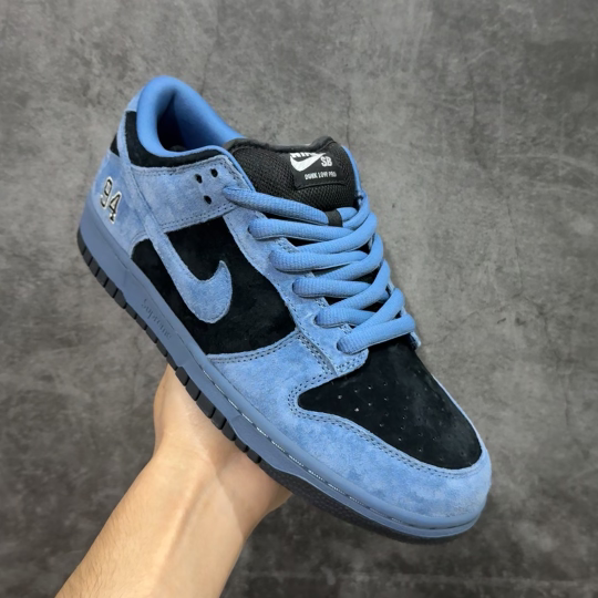 【纯原】 Supreme x Nike SB DUNK 低帮联名板鞋 货号：HQ8487-400国内一线