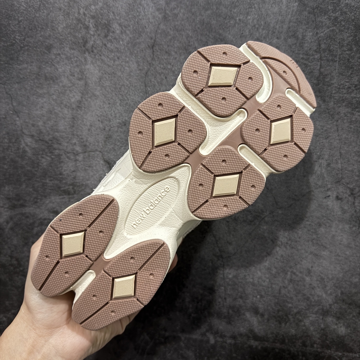 【纯原版】 New Balance NB9060 联名款 复古休闲运动慢跑鞋 灰白色 U9060CCB全