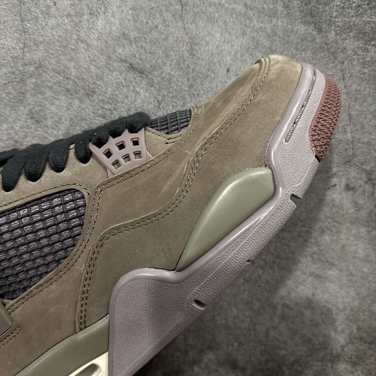 图片[6]-【KZ纯原版】Air Jordan 4 Retro AJ4 乔丹4代 全头层棕化石 IF3102-200  原楦原纸板同源开发 完美呈现乔4的版型 内侧正确双色网格 还原细节 正确气垫颜色 正确网格工艺 正确拉帮工艺 全鞋原装材料制作 原档案原模具打造 尺码：36-48.5-选品中心