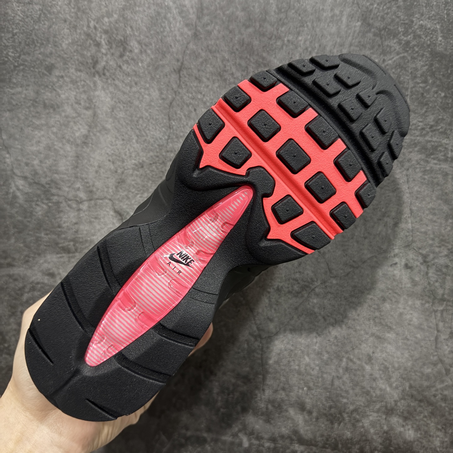 图片[9]-【KZ2.0版本】Nike Air Max 95 灰黑红 货号：IM7410-001 纯原大厂生产线出品 原厂材料 原厂楦头 市场正确版本 区分错版 尺码：40 40.5 41 42 42.5 43 44 44.545 46 47.5 48 48.5-选品中心