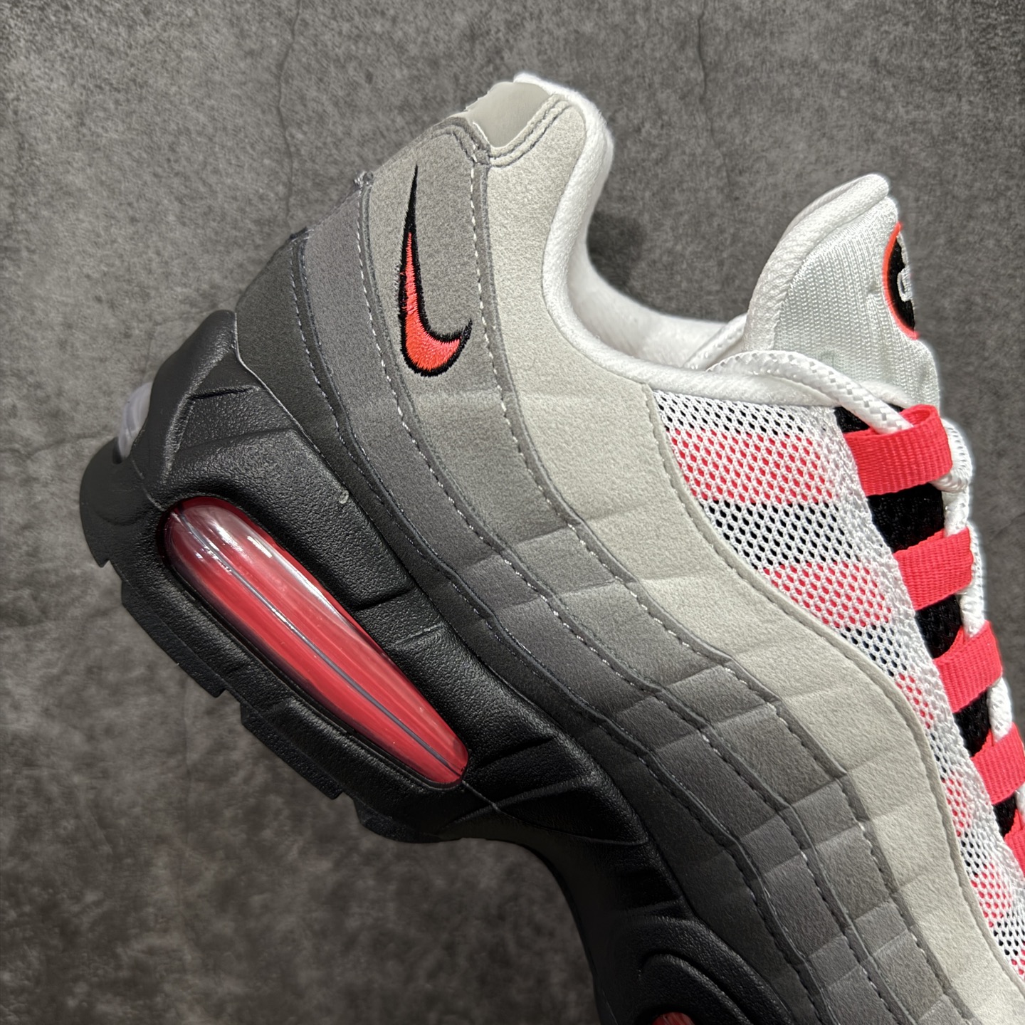 图片[7]-【KZ2.0版本】Nike Air Max 95 灰黑红 货号：IM7410-001 纯原大厂生产线出品 原厂材料 原厂楦头 市场正确版本 区分错版 尺码：40 40.5 41 42 42.5 43 44 44.545 46 47.5 48 48.5-选品中心