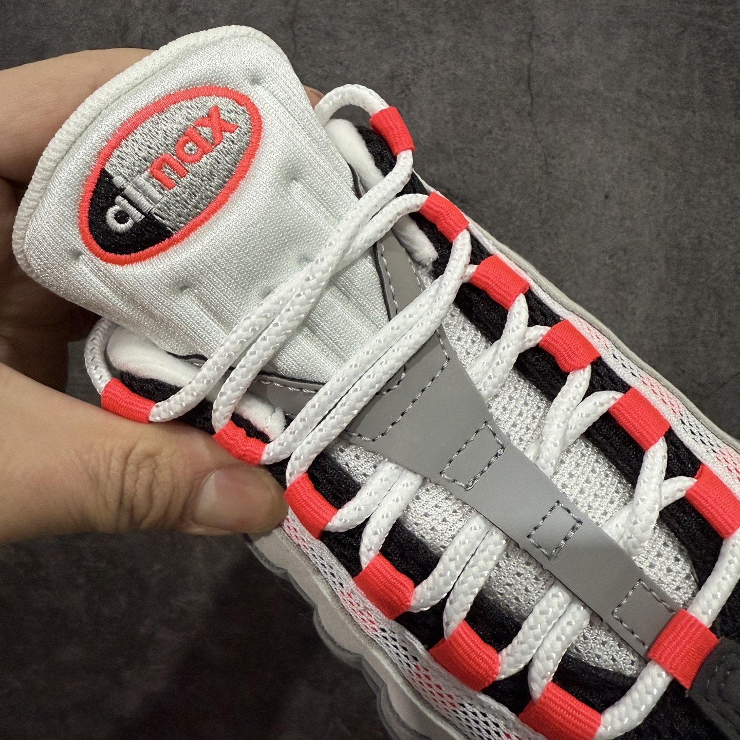 图片[6]-【KZ2.0版本】Nike Air Max 95 灰黑红 货号：IM7410-001 纯原大厂生产线出品 原厂材料 原厂楦头 市场正确版本 区分错版 尺码：40 40.5 41 42 42.5 43 44 44.545 46 47.5 48 48.5-选品中心