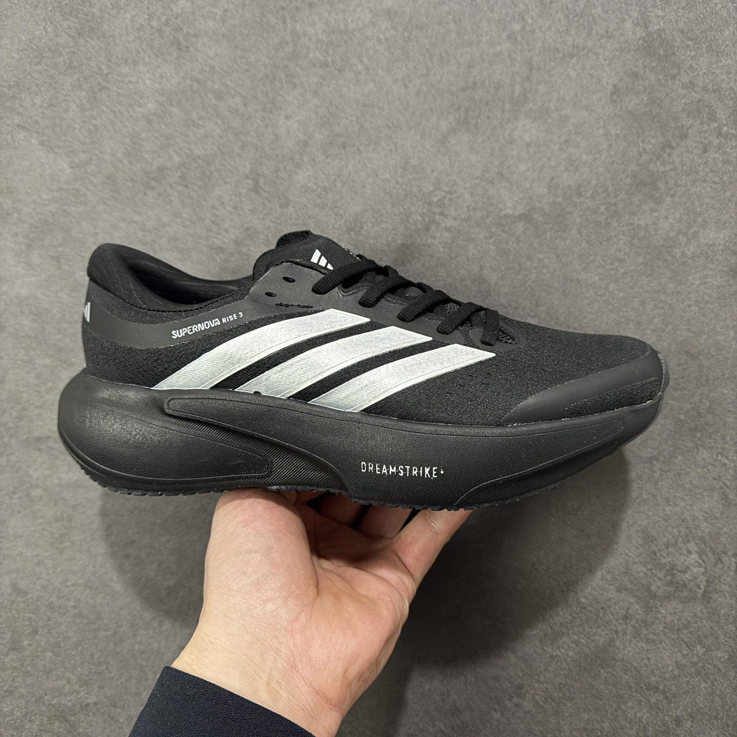 【公司级】Adidas Supernova Solutione 3 M KK1205 阿迪透气缓震跑步鞋 尺码:36 36.5 37 38 38.5 39 40 40.5 41 42 42.5 43 44 44.5 45-选品中心