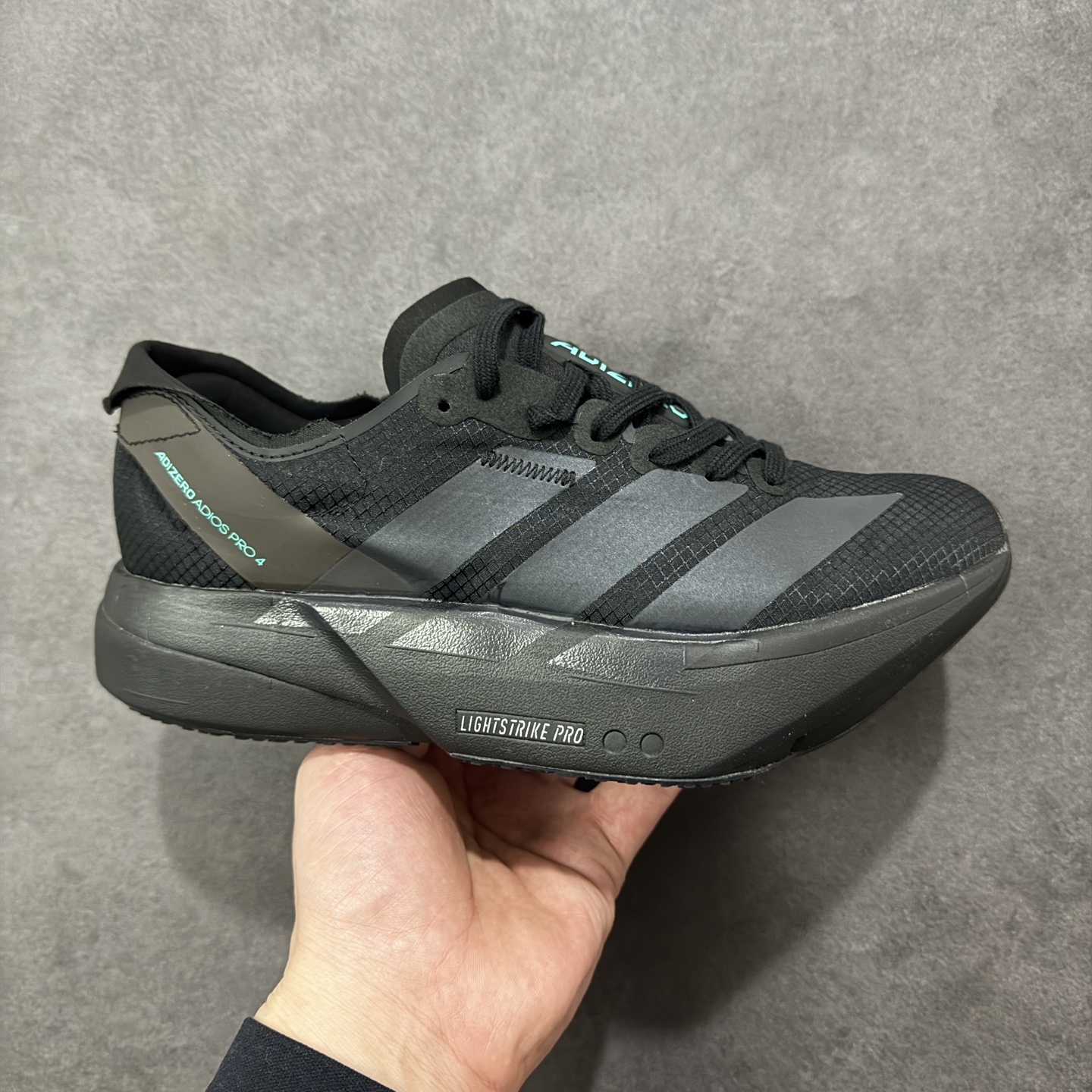 【公司级】Adidas Adizero Adios Pro 4M 马拉松飞线贾卡轻质透气休闲运动跑步鞋 采用双层透气网纱 Flywire动态飞线绑缚鞋面材质 内置Zoom小气垫装置 货号：HQ7411 尺码：36 36.5 37 38 38.5 39 40 40.5 41 42 42.5 43 44 45 46 编码：FSB250260-选品中心