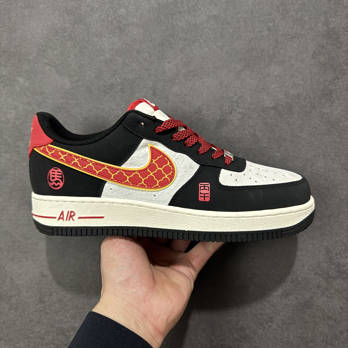 【定制版】NIke Air Force 1\'07 Low 马年限定 汗血宝马 空军一号低帮休闲板鞋  #原楦头原纸板 原装鞋盒 定制五金配件 内置全掌气垫 原厂鞋底 货号：HT5088-612  尺码：36 36.5 37.5 38 38.5 39 40 40.5 41 42 42.5 43 44 44.5 45-选品中心