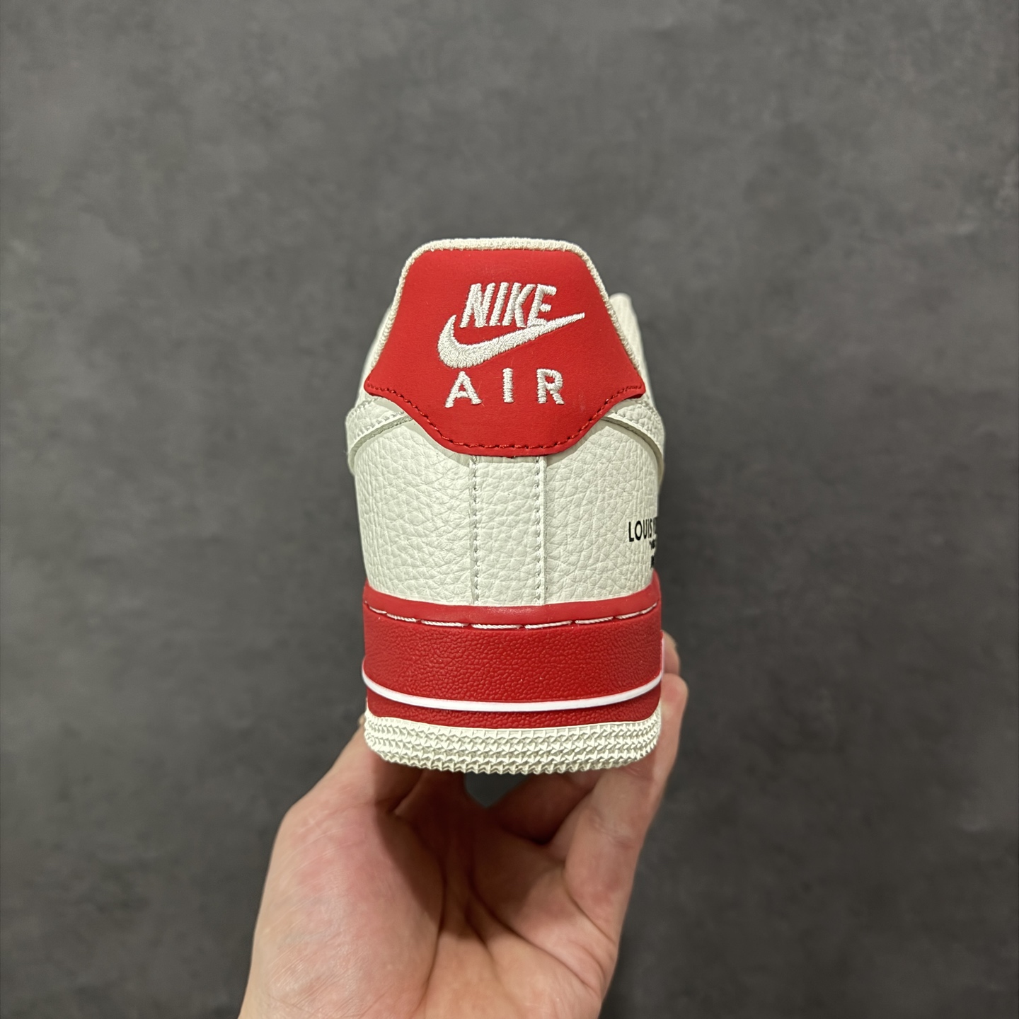 图片[4]-【定制版】Nike Air Force 1\’07 Low LV联名 白嫣红 空军一号低帮休闲板鞋 BQ4212-100  #原楦头原纸板 高端定制鞋盒 原厂鞋底 超高清洁度 细节完美  尺码：36 36.5 37.5 38 38.5 39 40 40.5 41 42 42.5 43 44 44.5 45 编码：HXSB310320-选品中心