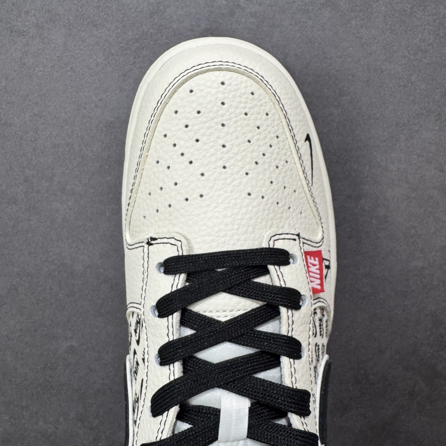 图片[8]-【定制版】Nike SB Dunk Low“ LV联名—米黑NIKE印花” 周年高端定制 低帮休闲板鞋 定制鞋盒 大厂纯原品质出货 超高清洁度 皮料切割干净无任何毛边 细节完美 货号：MN1688-103 尺码：36 36.5 37.5 38 38.5 39 40 40.5 41 42 42.5 43 44 44.5 45 编码：HXSB330340-选品中心