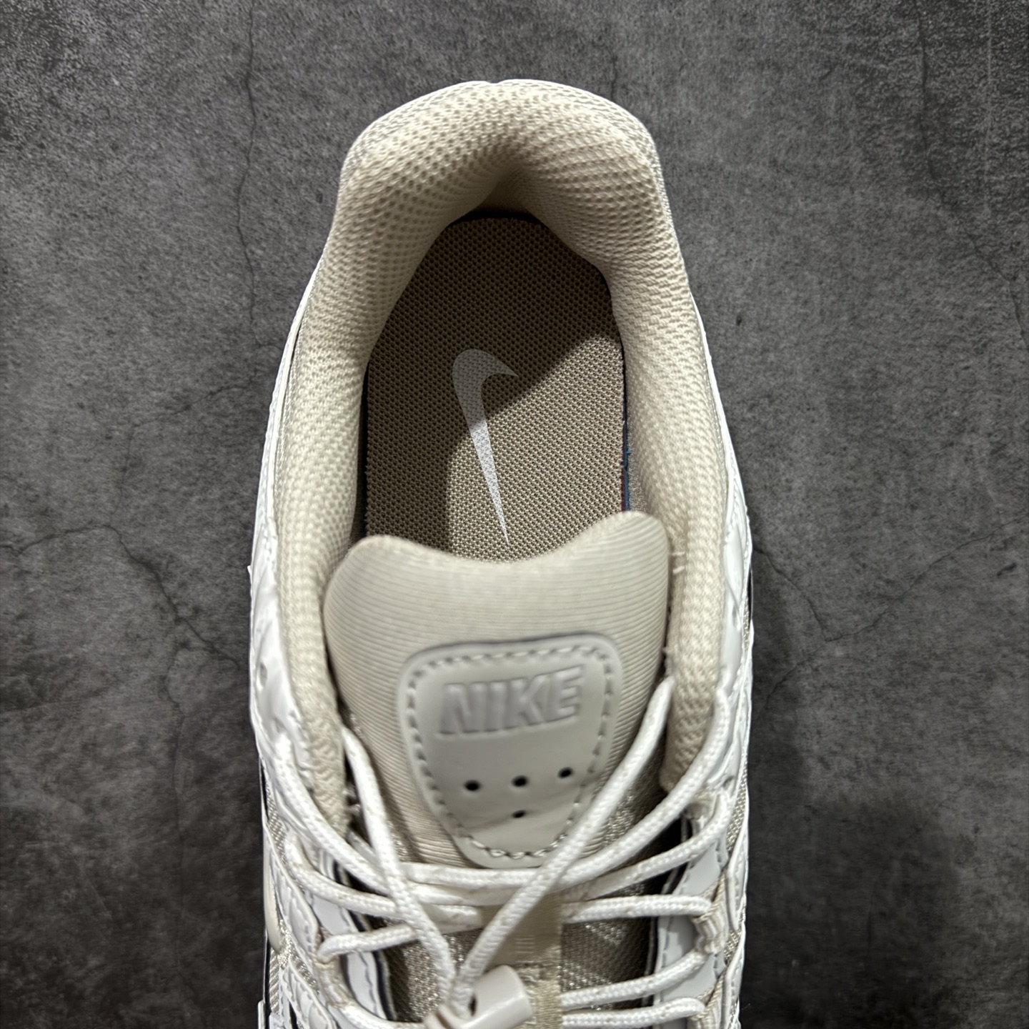 图片[8]-【外贸纯原版】Nike P-6000 Premium系列低帮复古老爹风休闲运动舒适慢跑鞋 IM5237-100 男女码真标半码制 升级原楦原纸版数据开发版型 采用硬质牛剖革组合透气网面材质 正确3层组织中底搭载EVA轻量缓震嵌入双层革新物料鞋垫,外置防滑耐磨橡胶底片❗ 尺码：36-45-选品中心