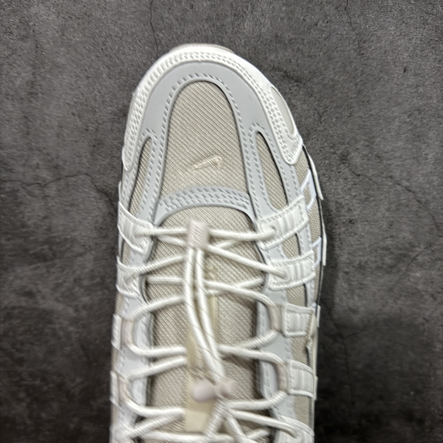 图片[5]-【外贸纯原版】Nike P-6000 Premium系列低帮复古老爹风休闲运动舒适慢跑鞋 IM5237-100 男女码真标半码制 升级原楦原纸版数据开发版型 采用硬质牛剖革组合透气网面材质 正确3层组织中底搭载EVA轻量缓震嵌入双层革新物料鞋垫,外置防滑耐磨橡胶底片❗ 尺码：36-45-选品中心