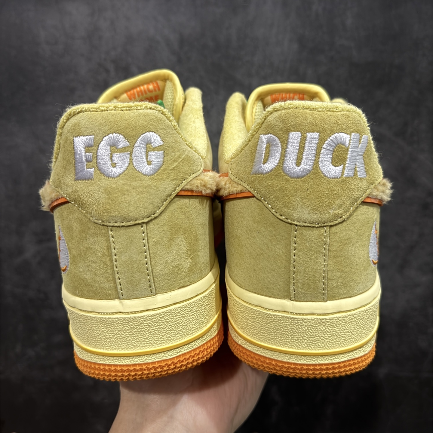 图片[2]-【Top纯原】DOAF x Nike Air Force 1\’07 Low Egg 联名款 空军一号低帮休闲板鞋鸭子联名 IU7612-700  原厂冲刀皮料切割干净 无任何毛边 打造纯正空军 全掌内置蜂窝气垫 原盒配件 原厂中底钢印、拉帮完美 全套原楦原模倾力打造完美版型 尺码：36 36.5 37.5 38 38.5 39 40 40.5 41 42 42.5 43 44.5 45 46-选品中心