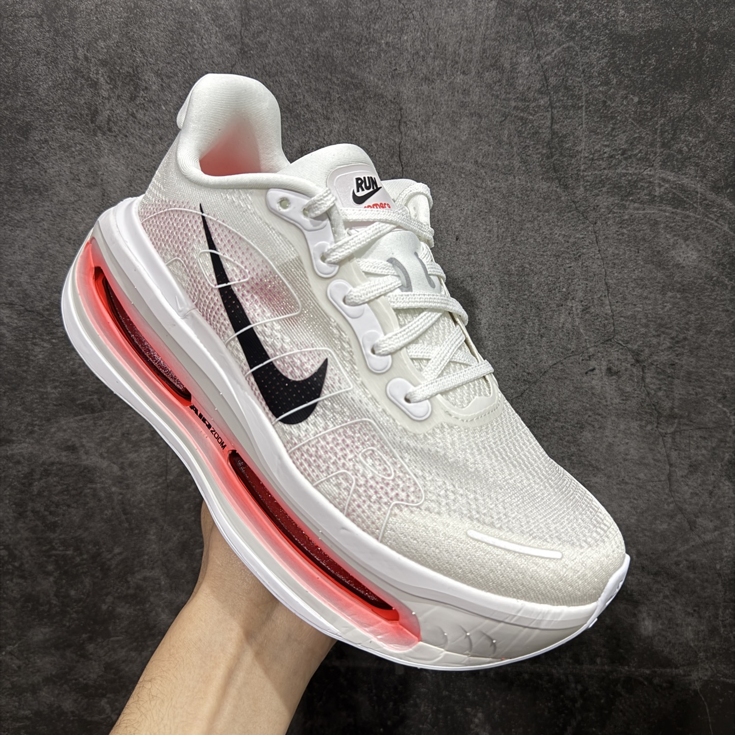 NIKE VOMERO PREMIUM 全掌气垫缓震网面运动跑鞋纯原生产线出品市场目前最优品质 完美还原