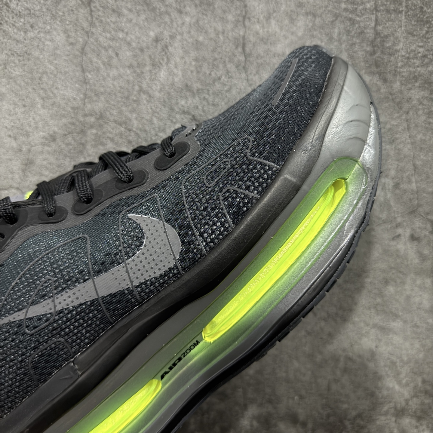 NIKE VOMERO PREMIUM 全掌气垫缓震网面运动跑鞋纯原生产线出品市场目前最优品质 完美还原