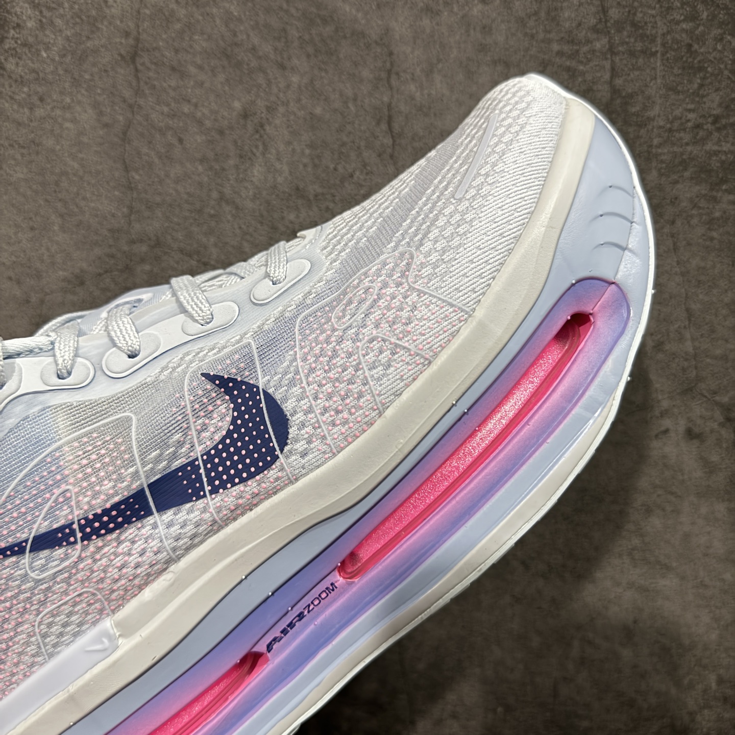 NIKE VOMERO PREMIUM 全掌气垫缓震网面运动跑鞋纯原生产线出品市场目前最优品质 完美还原