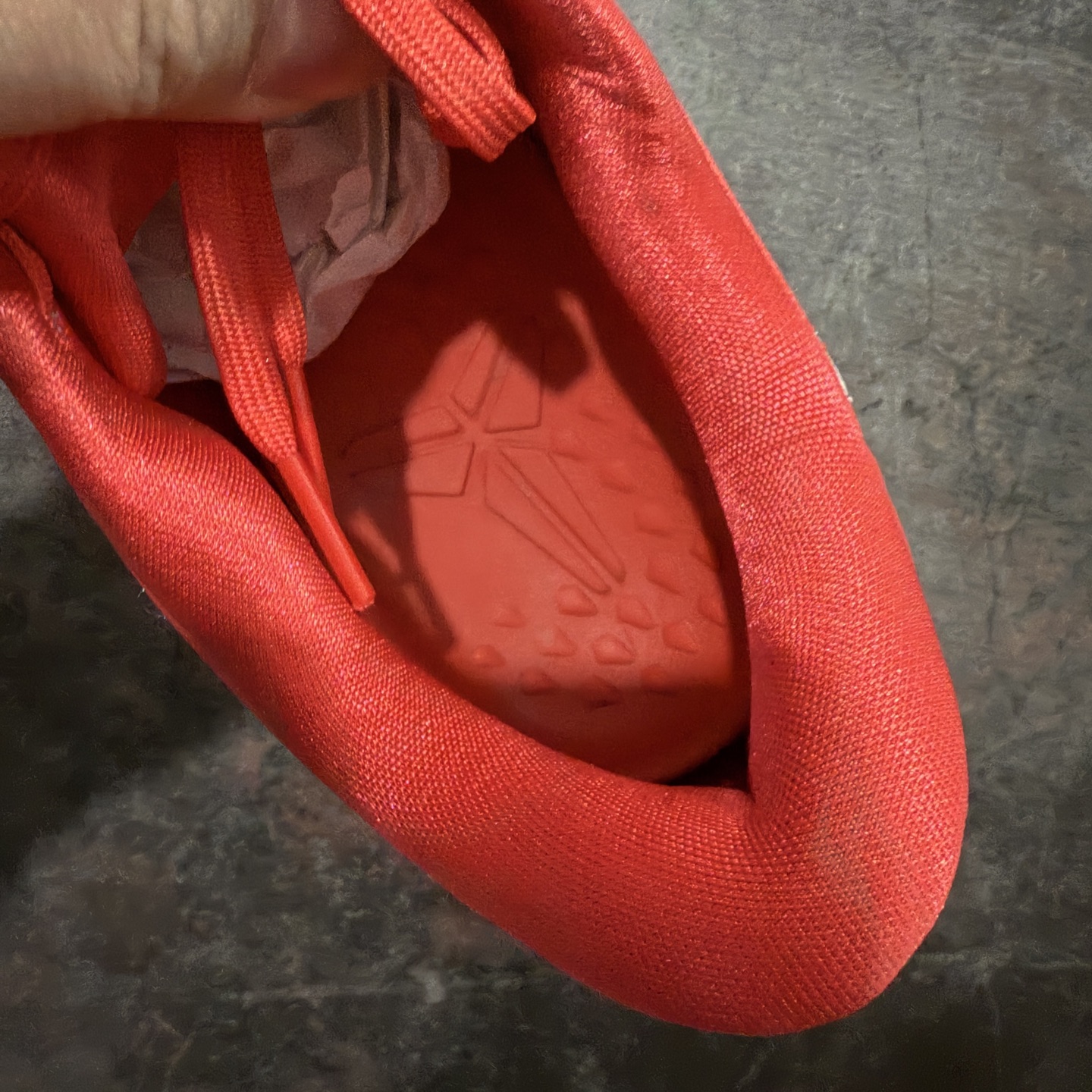 图片[8]-【OG纯原】NK Zoom Kobe Ⅷ System 科比8代复刻实战运动低帮文化篮球鞋 红白 HF9550-600 完美复刻公司货 React科技鞋垫加持 实战配置直接拉满 原楦纸板开发 鞋身流线型、后跟塑形 区分土肥圆 原厂针织鞋面一针一线匹配原版 全身鞋材卡料色独家定制 唯一万针立体刺绣SWOOSH 真实底模最大50.5 实战利器 专供海外市场 独立原厂模具 首批不拼图大几率过验 亲测已过 支持各种高强度实战 无需担心 补货周期极长 脚宽建议买大半码 科比系列前掌偏窄 支持七天无理由退换 尺码： 36 36.5 37.5 38 38.5 39 40 40.5 41 42 42.5 43 44 44.5 45 46 47.5 48.5-选品中心