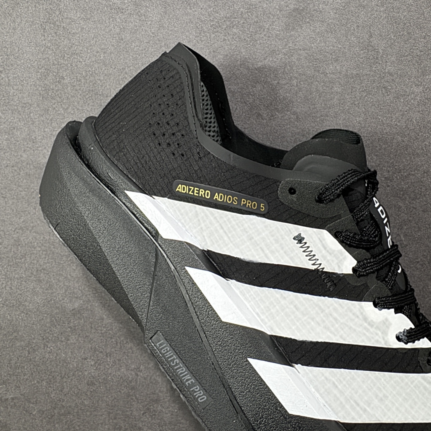 图片[6]-【HD版本】Adidas Adizero Adios 5 M 阿迪达斯 马拉松飞线贾卡轻质透气休闲运动跑步鞋 采用双层透气网纱 Flywire动态飞线绑缚鞋面材质 内置Zoom小气垫装置 货号：K18295 尺码：36 36.5 37 38 38.5 39 40 40.5 41 42 42.5 43 44 45 46 编码：FSB250260-选品中心