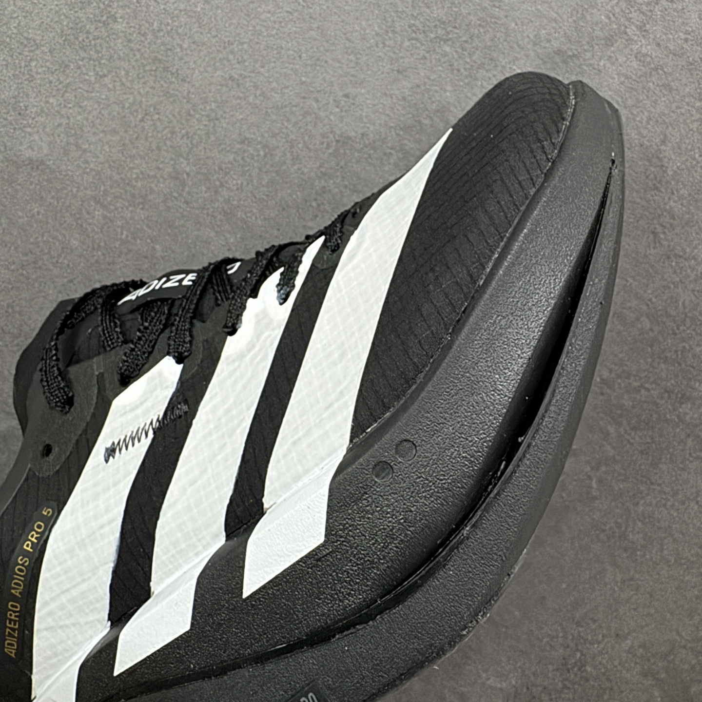 图片[5]-【HD版本】Adidas Adizero Adios 5 M 阿迪达斯 马拉松飞线贾卡轻质透气休闲运动跑步鞋 采用双层透气网纱 Flywire动态飞线绑缚鞋面材质 内置Zoom小气垫装置 货号：K18295 尺码：36 36.5 37 38 38.5 39 40 40.5 41 42 42.5 43 44 45 46 编码：FSB250260-选品中心