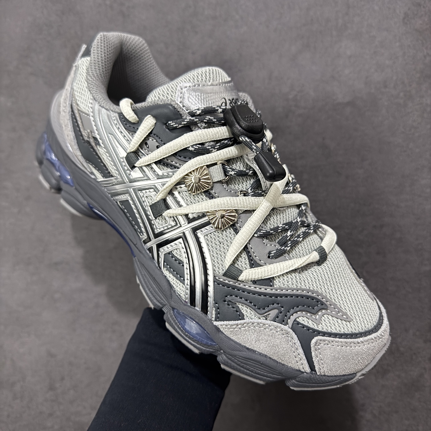 图片[3]-【公司级】Asics Gel-Cumulus 16 亚瑟士 防滑耐磨 休闲运动鞋 采用双层提花网面设计 提高包裹性和透气性 后跟搭载稳定系统科技T-GEL提升整体支撑力和结构感 减少对身体带来的冲击负荷 创新中底至轻回弹 货号：1203A838-020 尺码：36-47-选品中心