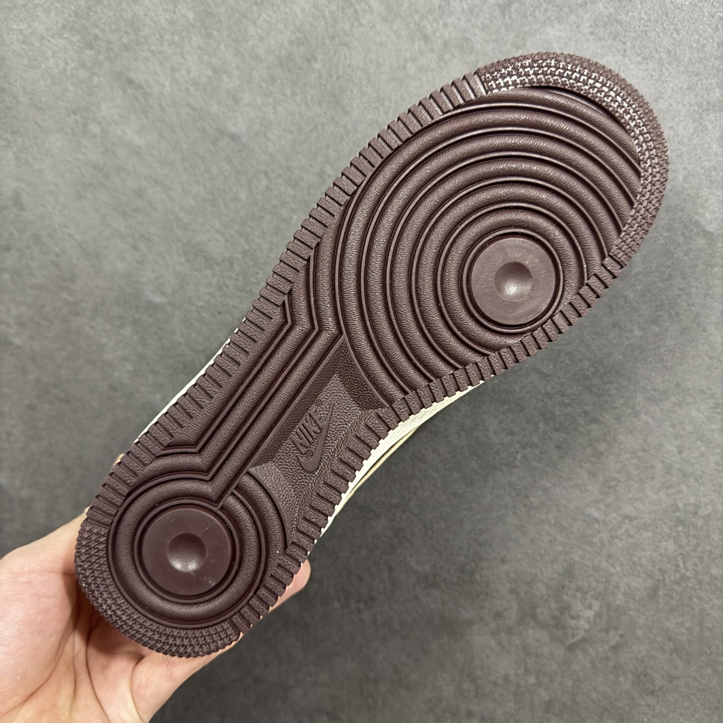 图片[9]-【定制版】NIke Air Force 1 \’07 Low “马年限定–福韵杏棕” 空军一号低帮 运动鞋 休闲鞋 折边针车 工艺难度大 原楦头原纸板 高端定制鞋盒 原厂鞋底 超高清洁度 细节完美 货号：NH0601-501 尺码：36 36.5 37.5 38 38.5 39 40 40.5 41 42 42.5 43 44 44.5 45 编码：HXSB310320-选品中心