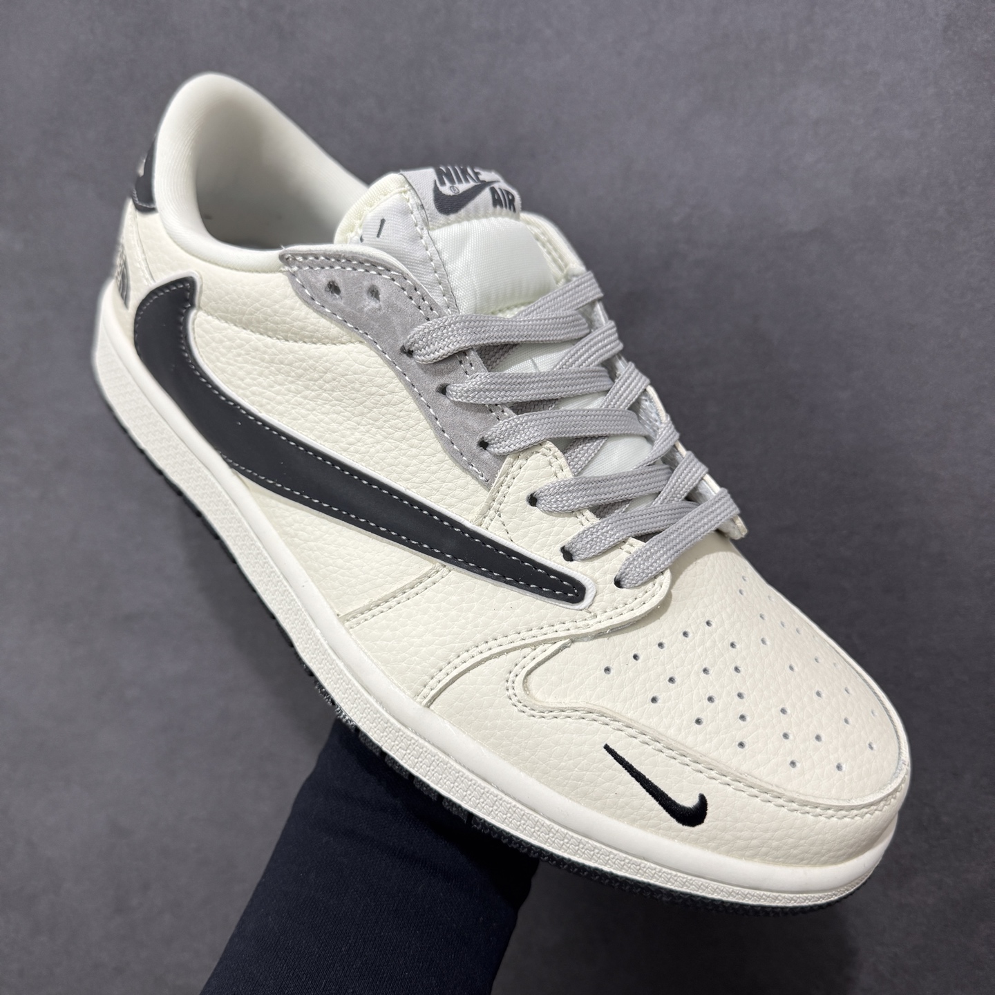 Air Jordan 1 Low AJ1 乔1 北面LV联名 高端定制 倒钩低帮复古篮球鞋#定制鞋盒 大