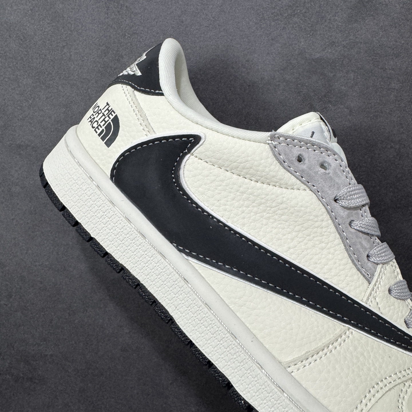 Air Jordan 1 Low AJ1 乔1 北面LV联名 高端定制 倒钩低帮复古篮球鞋#定制鞋盒 大